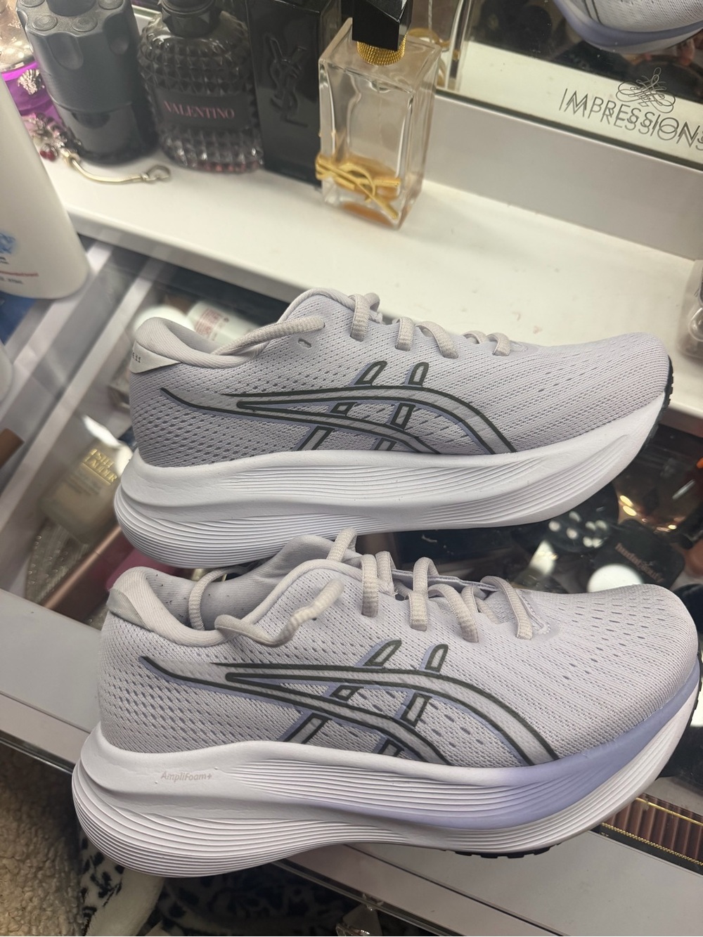 ASICS Women's Light Gray/White Running Shoes